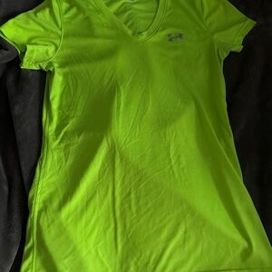 Under Armour Women's Bright Green V-Neck Tee